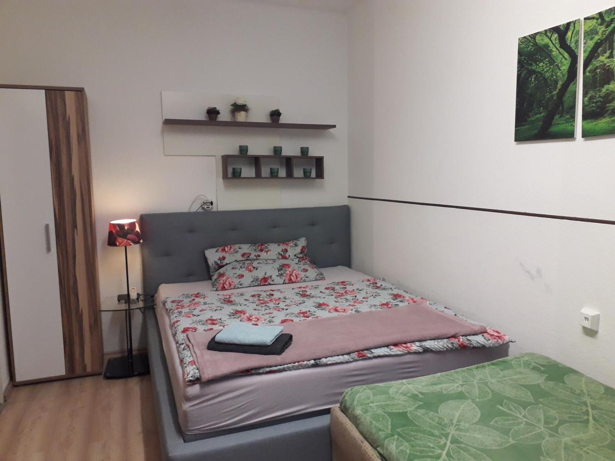 Apartment Ap 1 Im Zentrum Steyr, Bestrooms Eu Ngoại thất bức ảnh