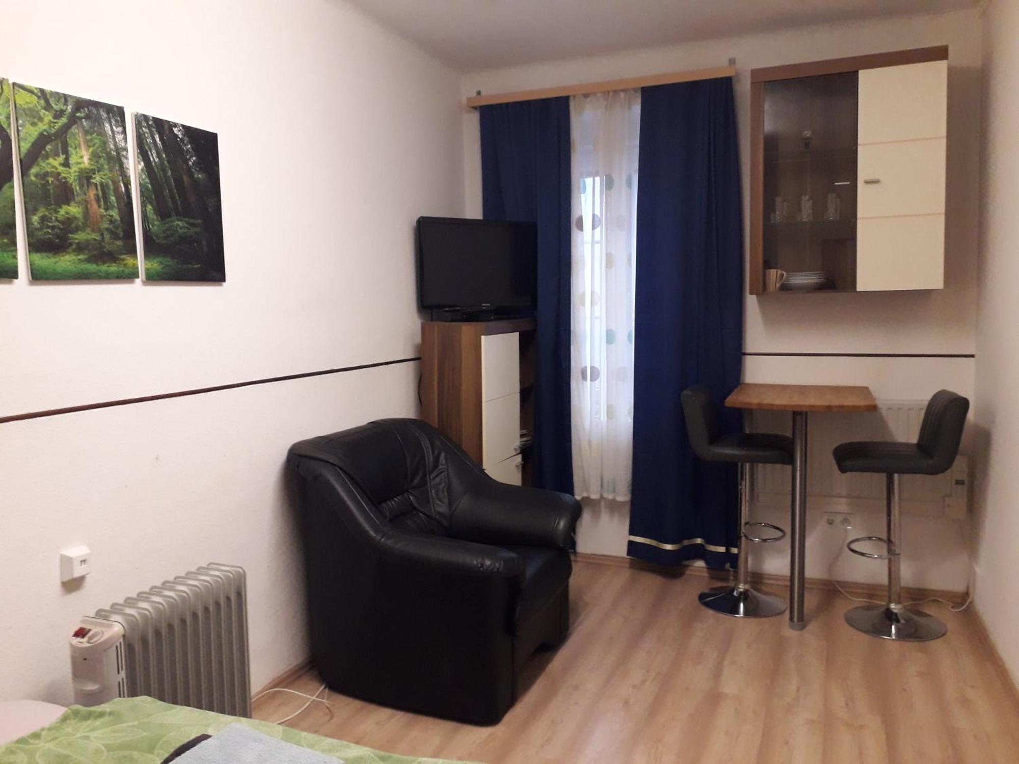 Apartment Ap 1 Im Zentrum Steyr, Bestrooms Eu Ngoại thất bức ảnh